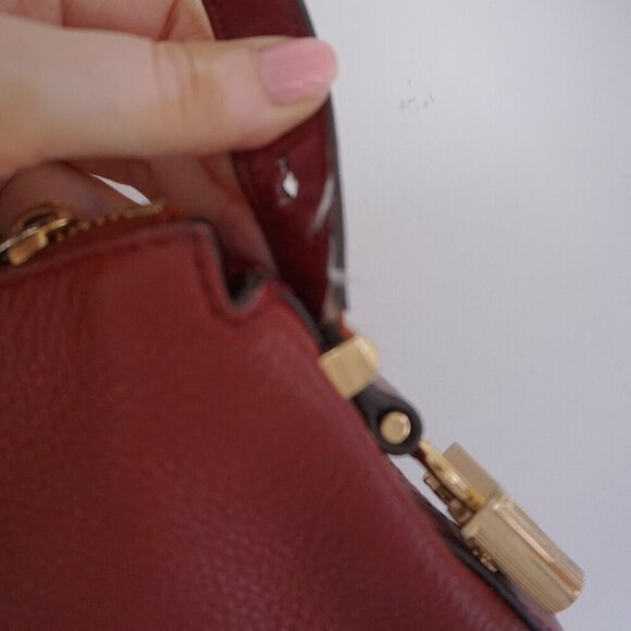 Michael Kors Burgundy Red Crosby Pebbled Leather Zip Closure Shoulder Bag Purse - Picture 14 of 16